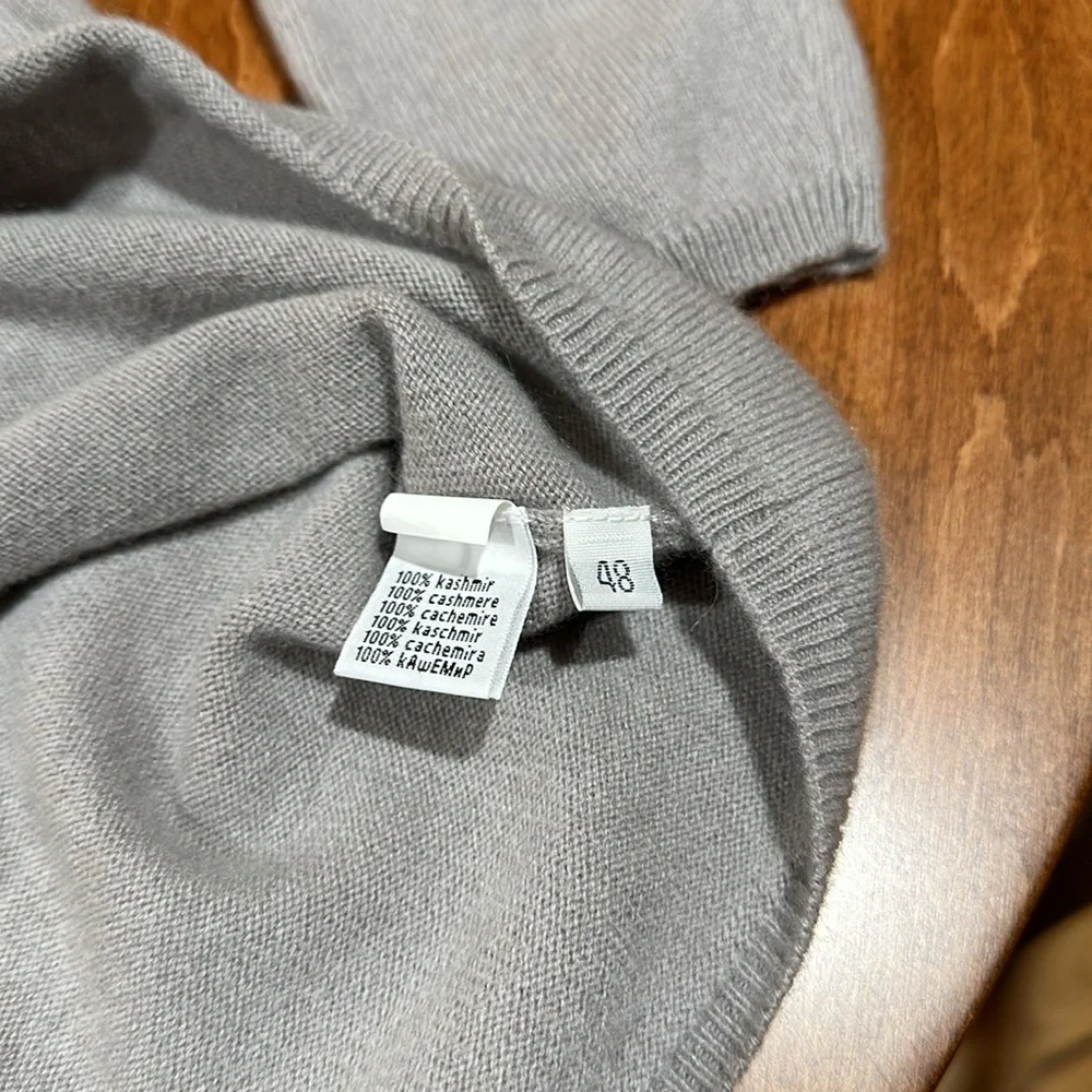 Italian cashmere turtleneck sweater - Picture 4 of 4
